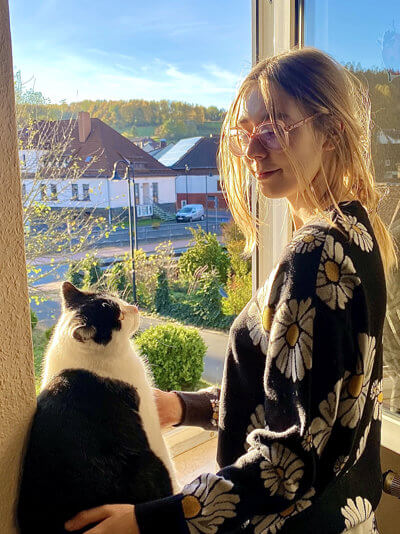 Jiji und Sofie genießen die Morgen-Sonne